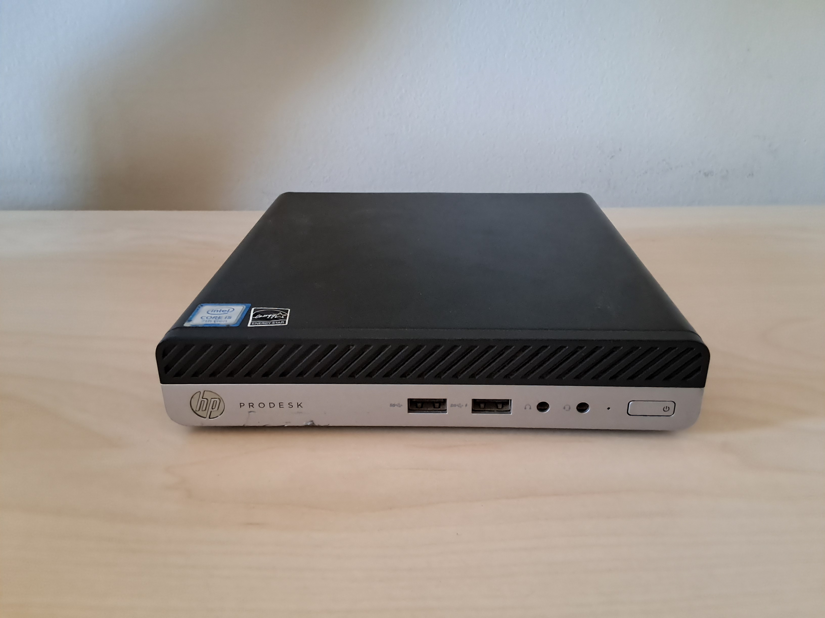 A picture of my HP Elitedesk 800 G3 Mini